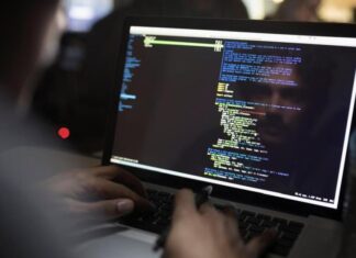 Προσοχή στους εκβιασμούς μέσω Διαδικτύου
