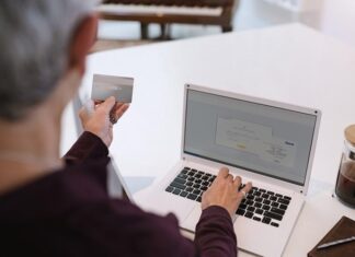 Πως e-shops φαντάσματα εξαπατούσαν εκατοντάδες καταναλωτές