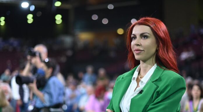 Βάσια Αναστασίου: Ο σοσιαλισμός είναι η ελπίδα της Ελλάδας