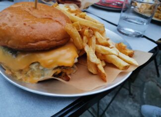 Steve’s: Το συνεργείο που «επισκευάζει» τα καλύτερα burgers και πίτσες