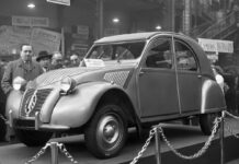 Το 2 CV γιορτάζει τα 75α γενέθλιά του