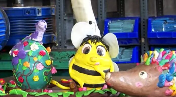 Στην Ελλάδα το μοναδικό εργοστάσιο που φτιάχνει χειροποίητη πλαστελίνη