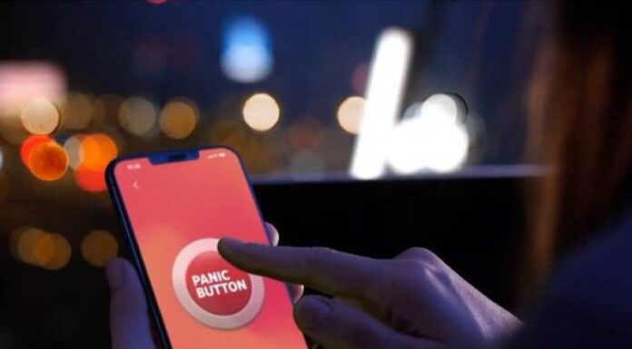 Panic Button: Πόσες γυναίκες έχουν πατήσει το κουμπί για να σωθούν