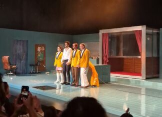 «Ο ΑΣΧΗΜΟΣ», μια παράσταση που πρέπει να δεις