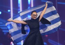 Η Ευρώπη υποκλίθηκε στην Κλαυδία και την Αστερομάτα της