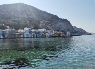 Ξεχωριστές προσωπικότητες μας ξεναγούν στους Αυγουστιάτικους παραδείσους τους