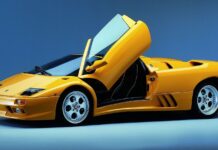 Η Lamborghini Diablo έγινε 35 ετών