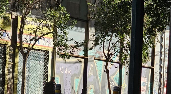 Η αθέατη όψη πίσω από το σιντριβάνι της Ομόνοιας