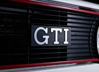 Volkswagen Golf GTI: 50 χρόνια το απόλυτο hot hatch – Aπό θρύλος σε διαχρονικό σύμβολο