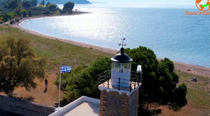 Φάρος Βασιλίνας: Ο φρουρός της εισόδου του Μαλιακού