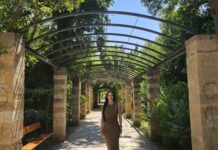 Κατερίνα Μανανά: Η πολιτική επιστήμονας από τη Ροδόπη που οραματίζεται μια ισόνομη κοινωνία